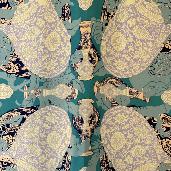 Baoshidi 100% Silk Scarf – Teal & Lavender – Asian Motif – New with Tags - Picture 6 of 11